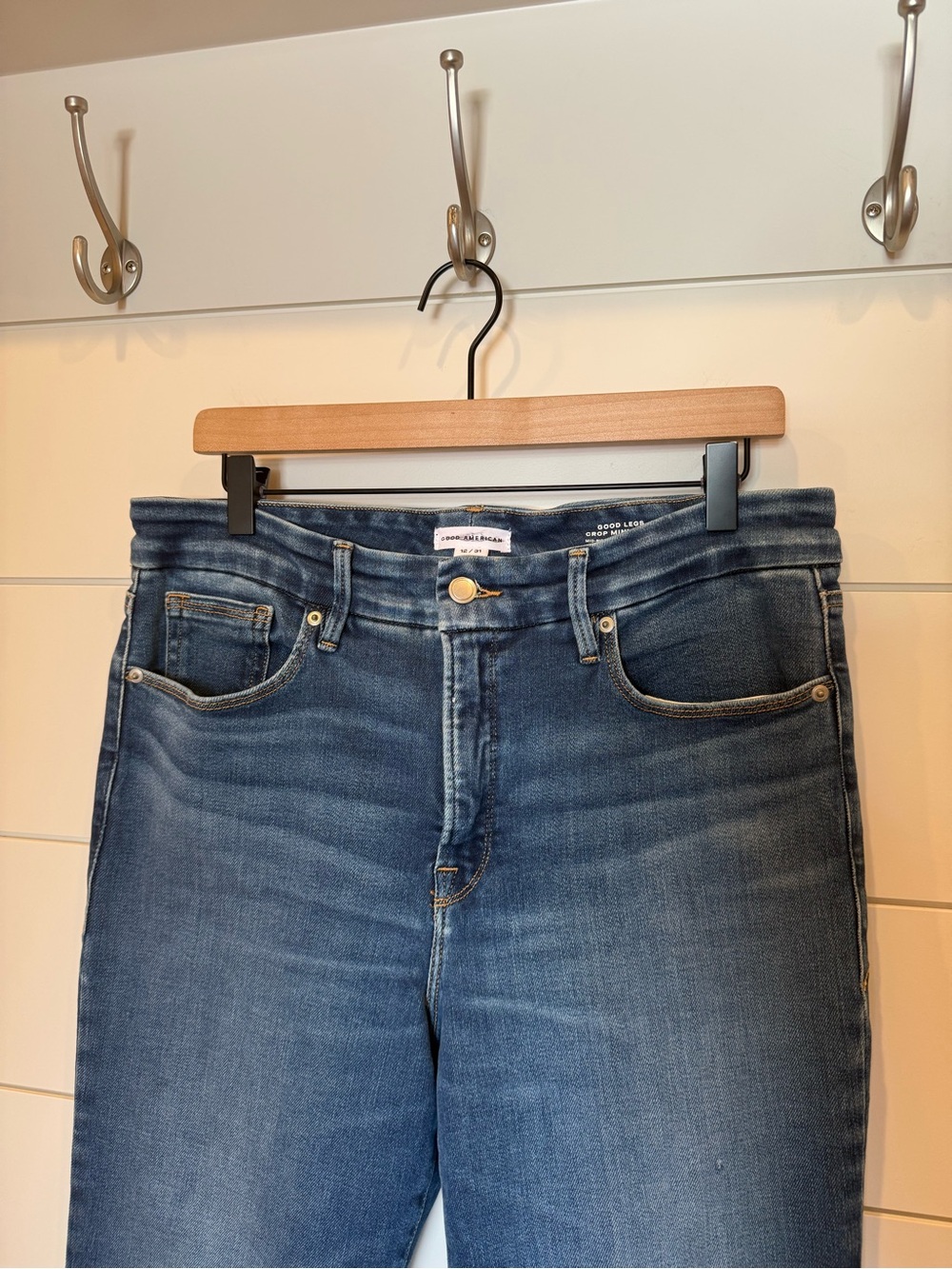 Good American Good Legs Cropped Mini Boot Jeans Size 12/31 - Picture 4 of 9